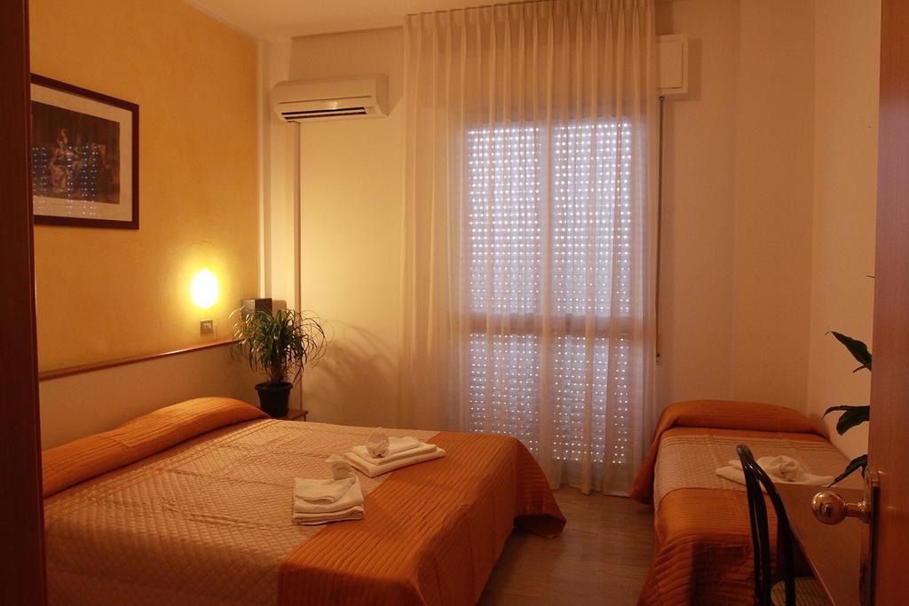 Hotel Arabesco Rimini Pokój zdjęcie